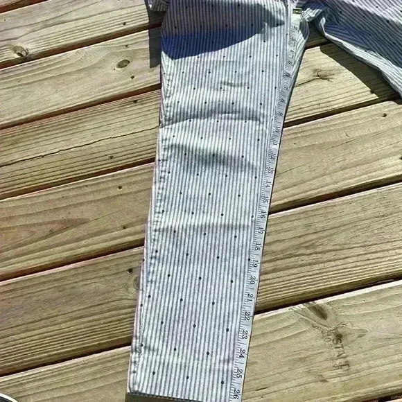 Chico’s pinned stripped polka dot jeans, pull on stretch style, machine washabl - Picture 8 of 8